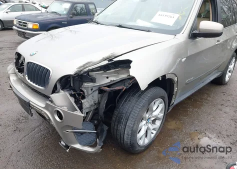 2012 BMW X5 xDrive35I/xDrive35I Premium/xDrive35I Sport Activity z USA, uszkodzony, nr VIN 5UXZV4C51CL766067